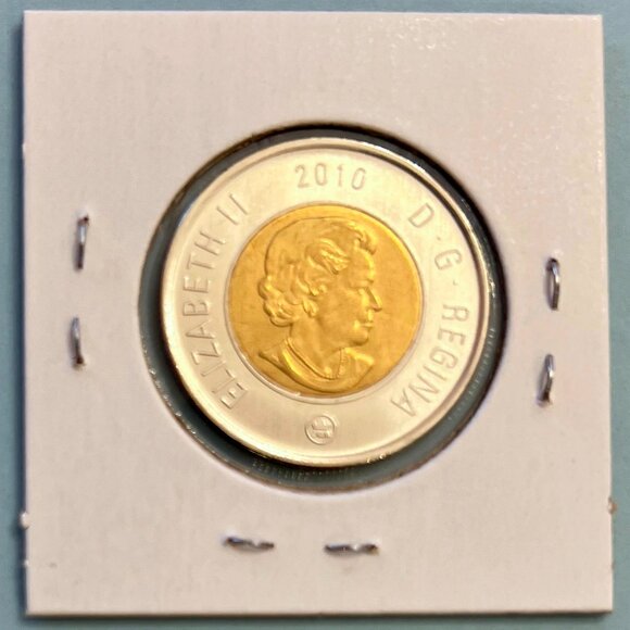 Canada 2010 Exceptionally Unique Set of 3 x $2 Toonies! - Picture 5 of 16